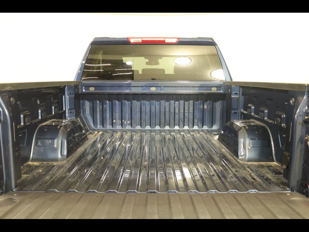 Used 2023 Chevrolet Silverado 1500 LT image 25