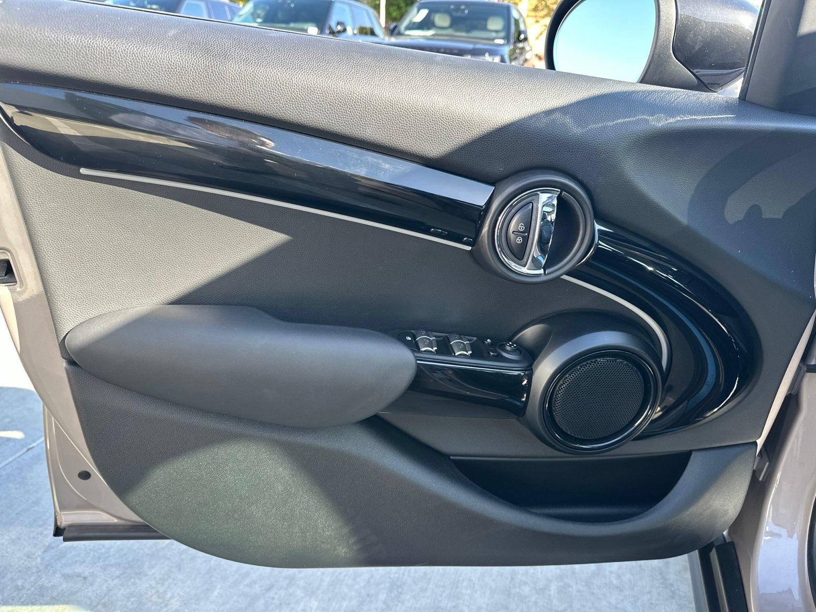 Used 2023 MINI Cooper S FWD image 9