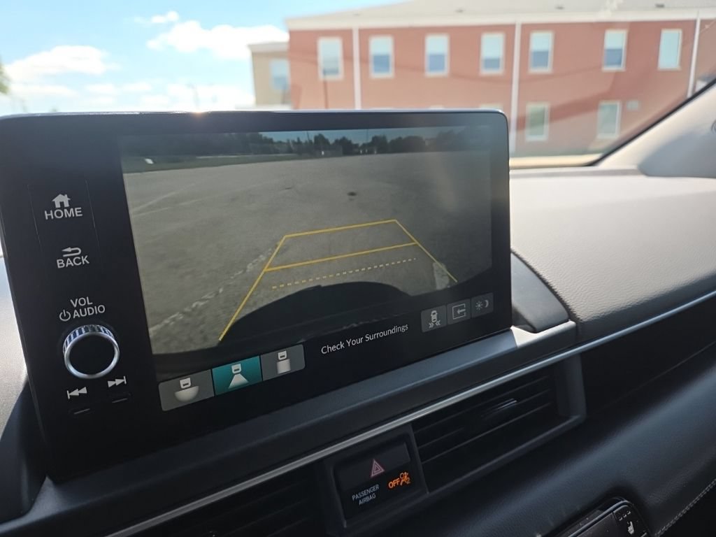 Used 2025 Honda Pilot Touring image 38