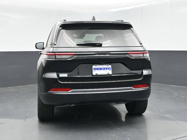 New 2026 Jeep Grand Cherokee Limited w/ Limited Altitude Package RWD image 7