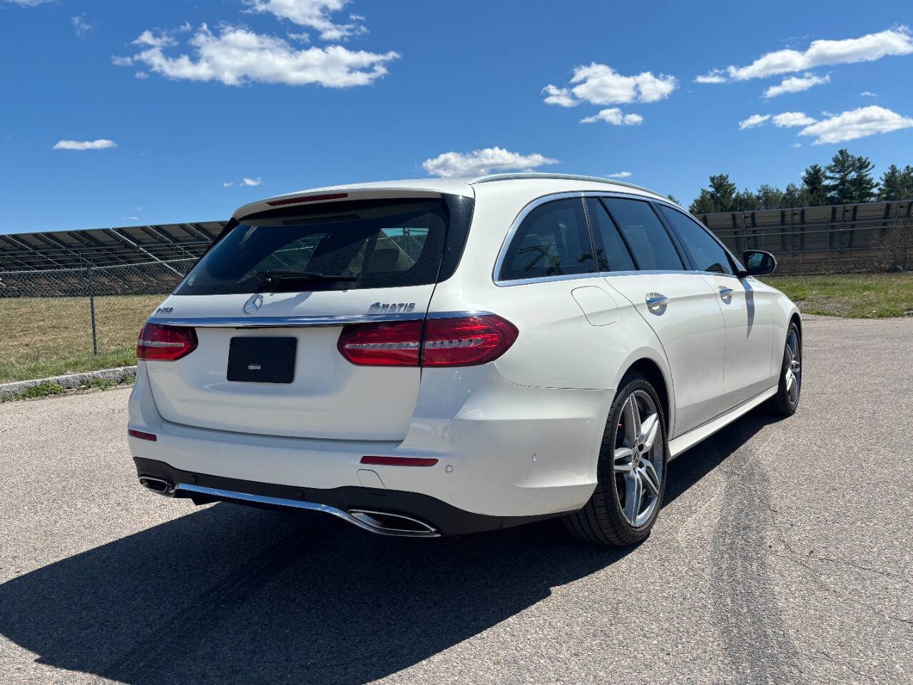 Used 2019 Mercedes-Benz E 450 4MATIC Wagon image 5