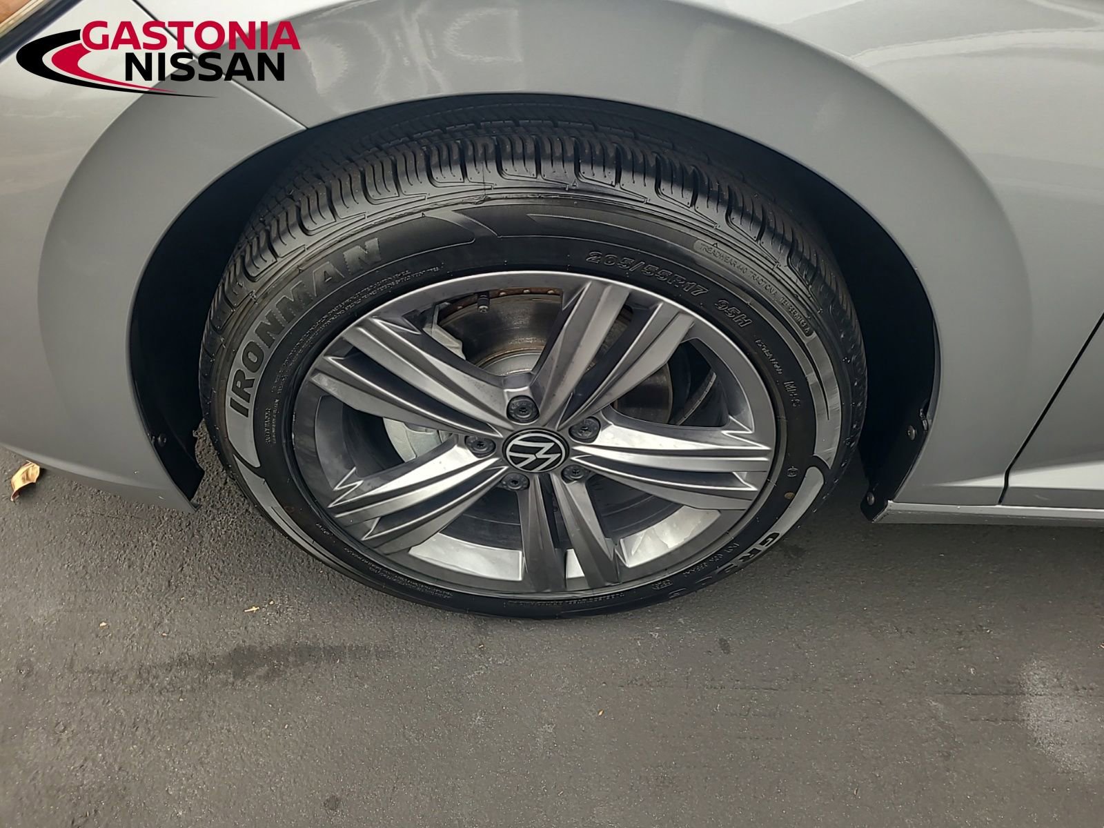 Used 2024 Volkswagen Jetta SE image 43