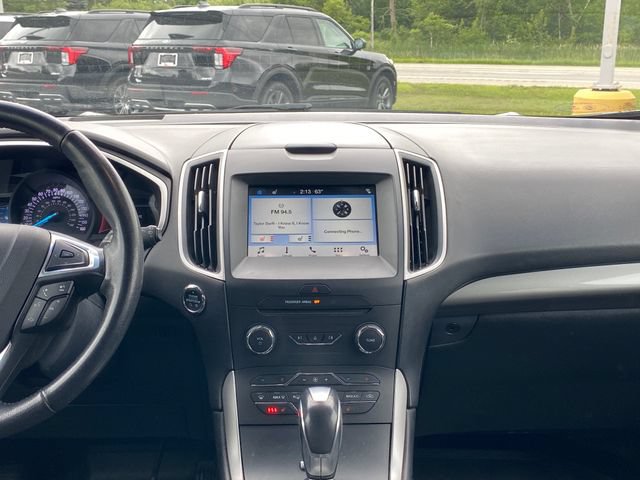 Used 2018 Ford Edge SEL w/ Safe & Smart Package AWD/4WD image 25
