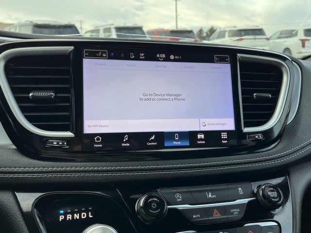 Used 2022 Chrysler Pacifica Touring image 44