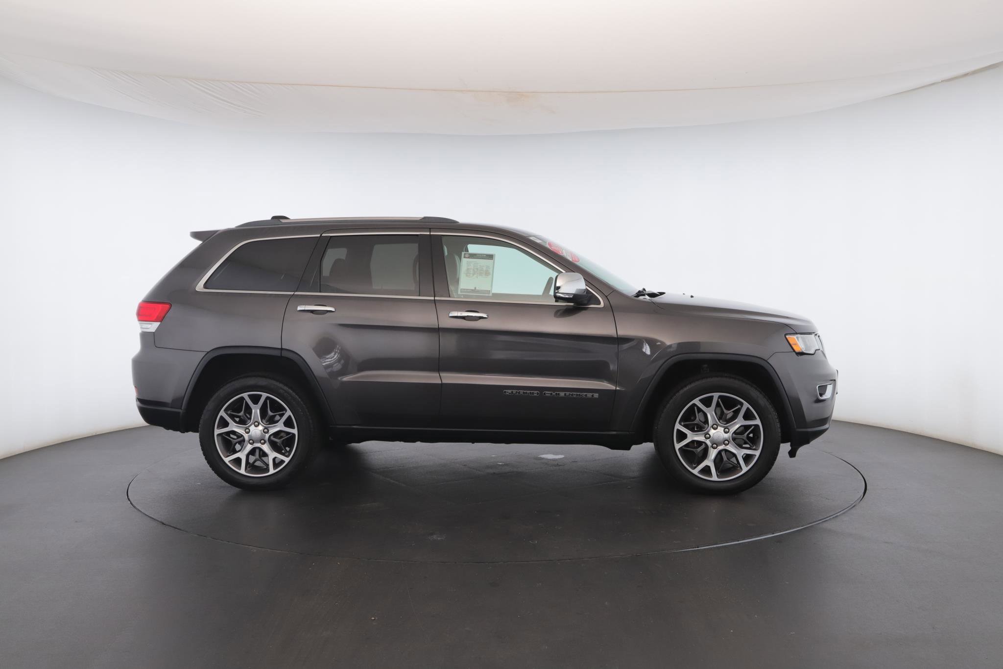 Certified 2019 Jeep Grand Cherokee Limited image 32