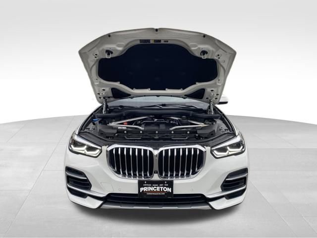 Used 2022 BMW X5 xDrive40i w/ Premium Package image 9