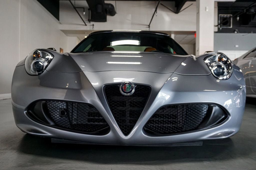 Used 2020 Alfa Romeo 4C Spider w/ Bright Package RWD image 18
