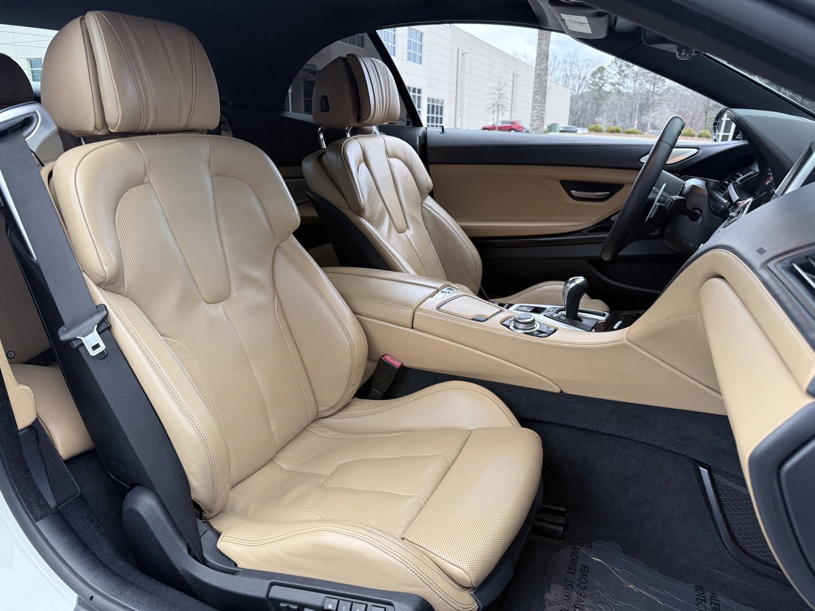 Used 2013 BMW M6 Convertible image 37