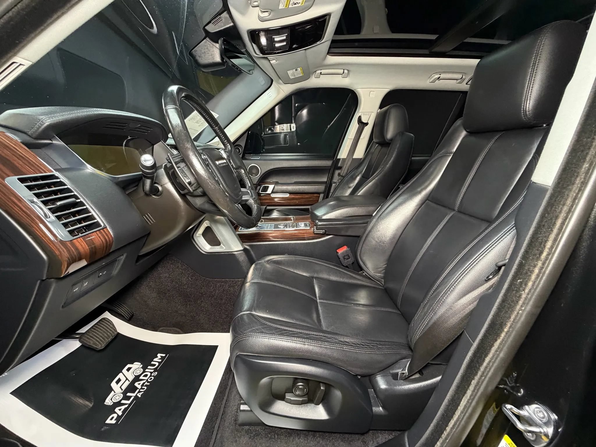 Used 2017 Land Rover Range Rover AWD/4WD image 49