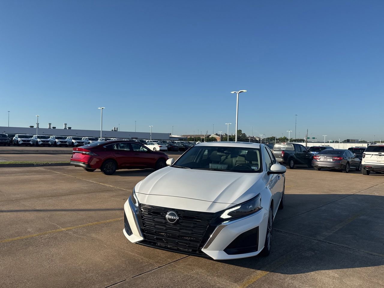 Certified 2023 Nissan Altima 2.5 SL FWD image 5