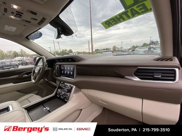 Certified 2021 GMC Yukon Denali w/ Denali Premium Package AWD/4WD image 33