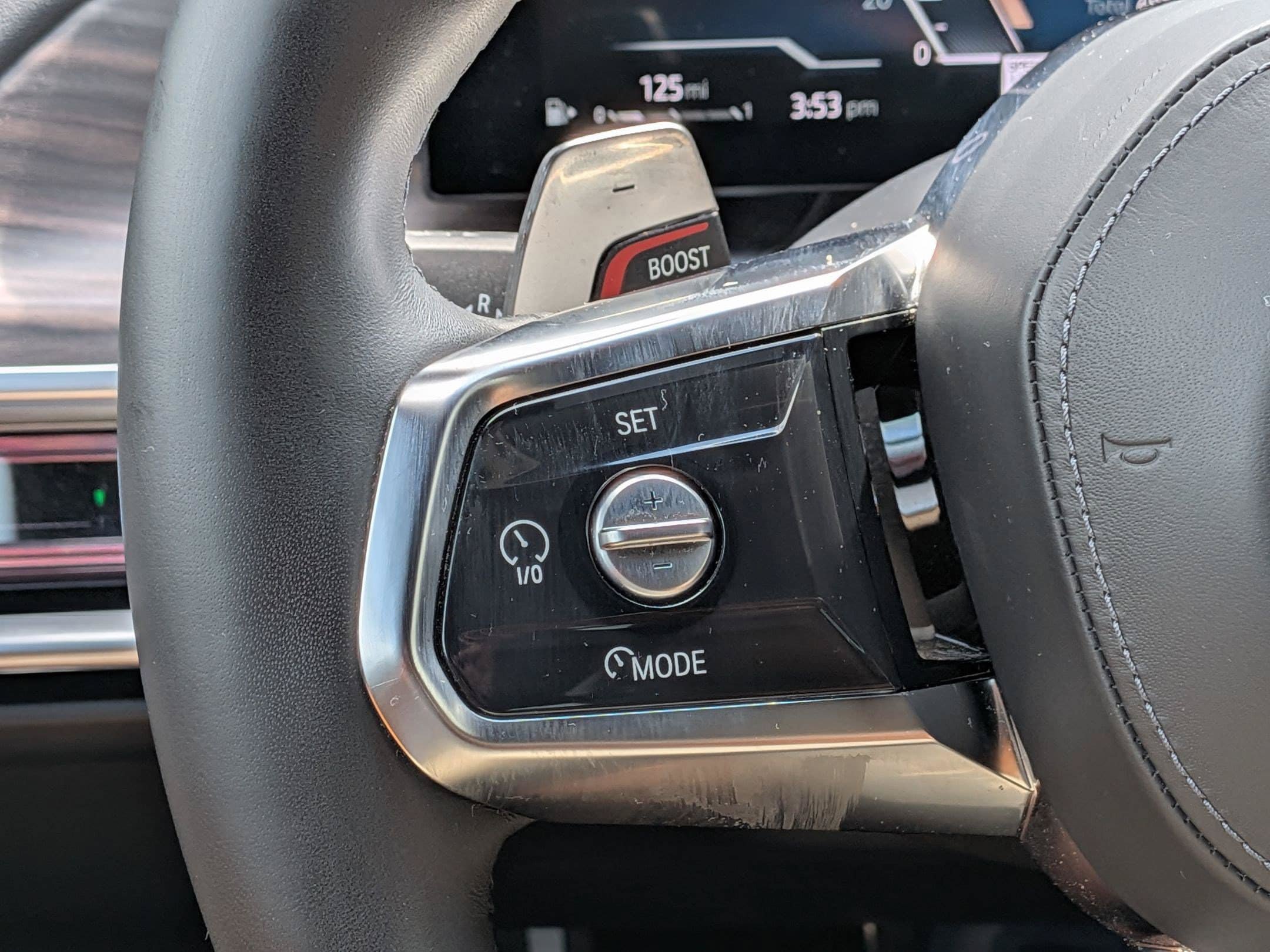 Certified 2023 BMW 740i RWD image 20