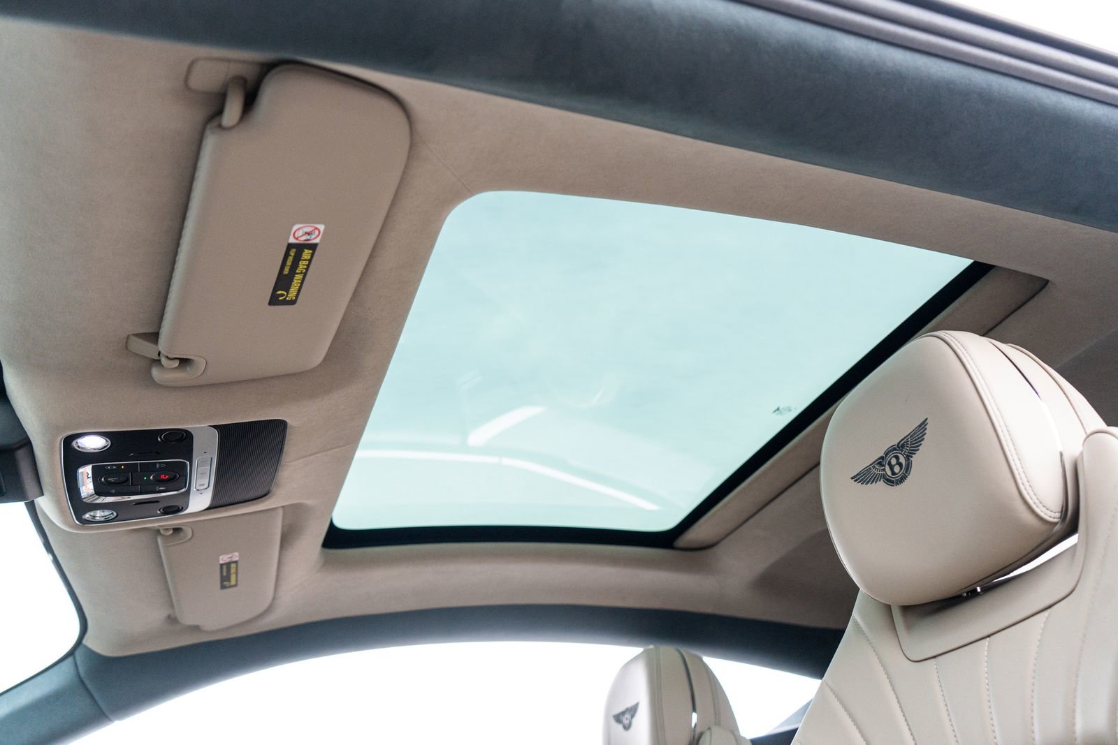 Used 2024 Bentley Continental GT image 28