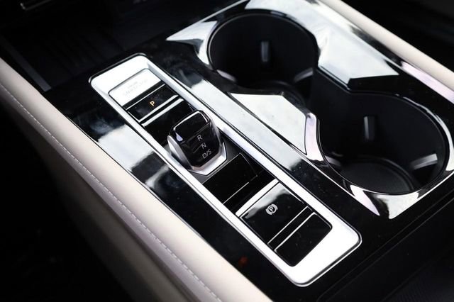 New 2026 Volkswagen Atlas SE image 17