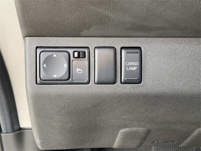 Used 2013 Nissan Frontier SV image 28