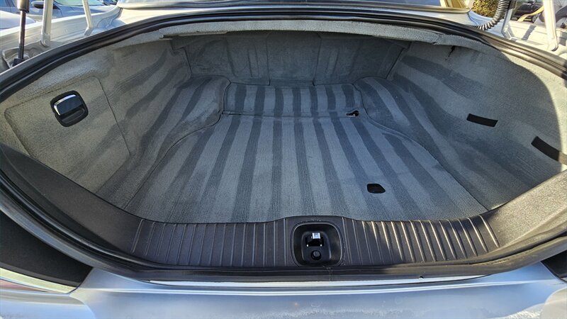 Used 2006 Jaguar XJ8 RWD image 4
