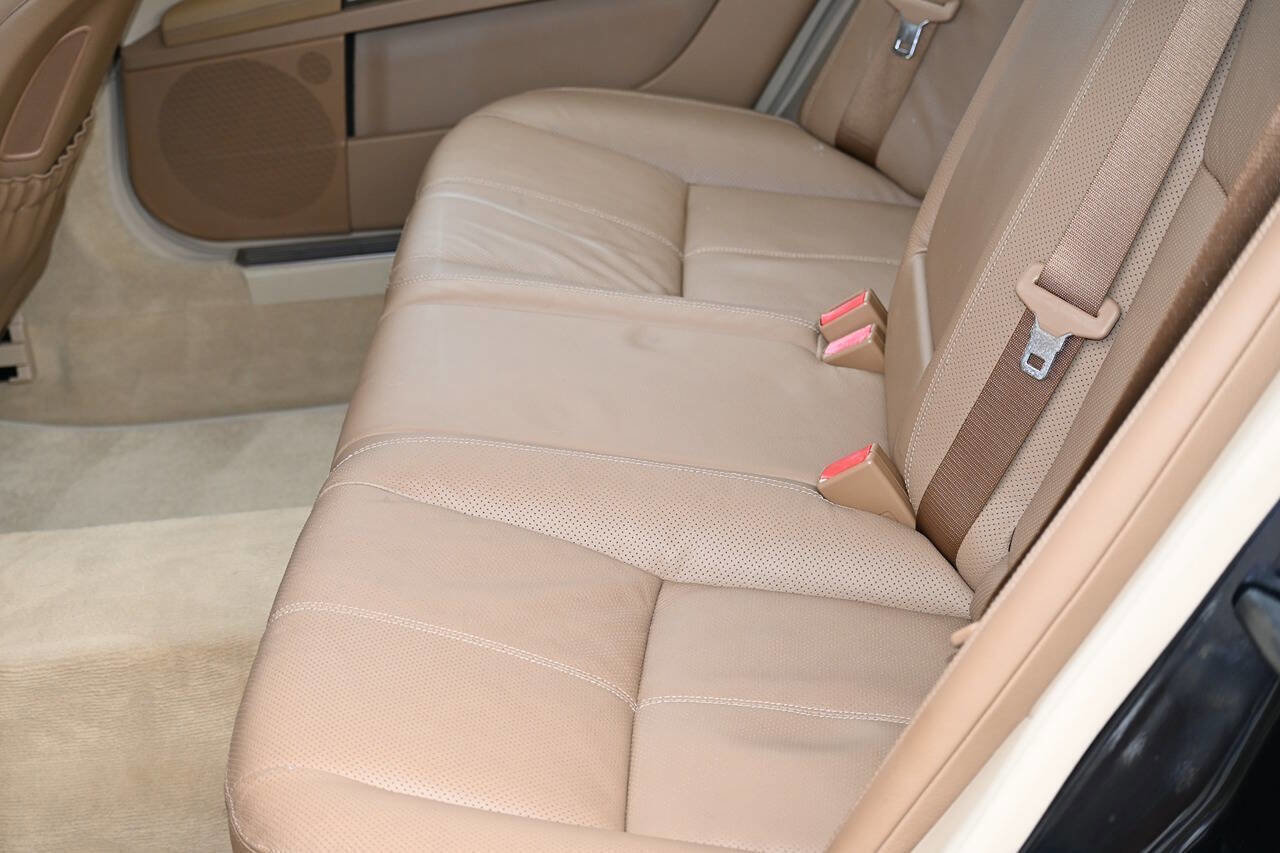Used 2007 Mercedes-Benz S 550 image 24