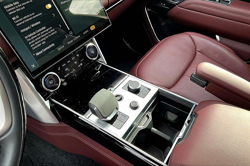 Used 2023 Land Rover Range Rover SE image 14