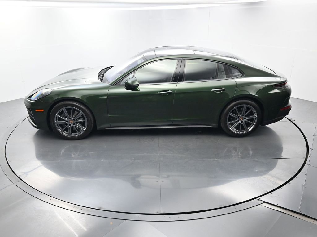 Certified 2025 Porsche Panamera RWD image 35