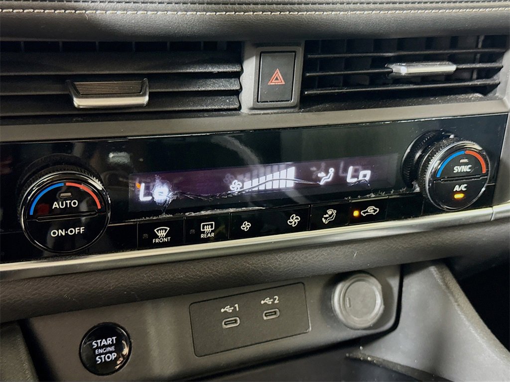 Used 2024 Nissan Rogue SV image 13