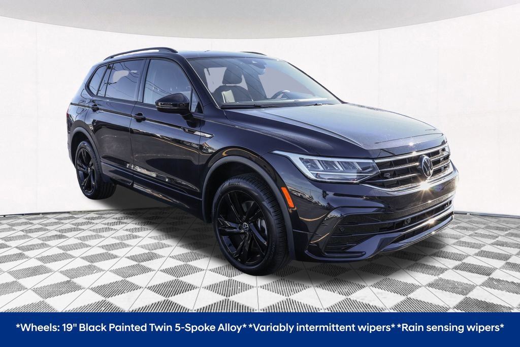 Used 2024 Volkswagen Tiguan SE R-Line image 14