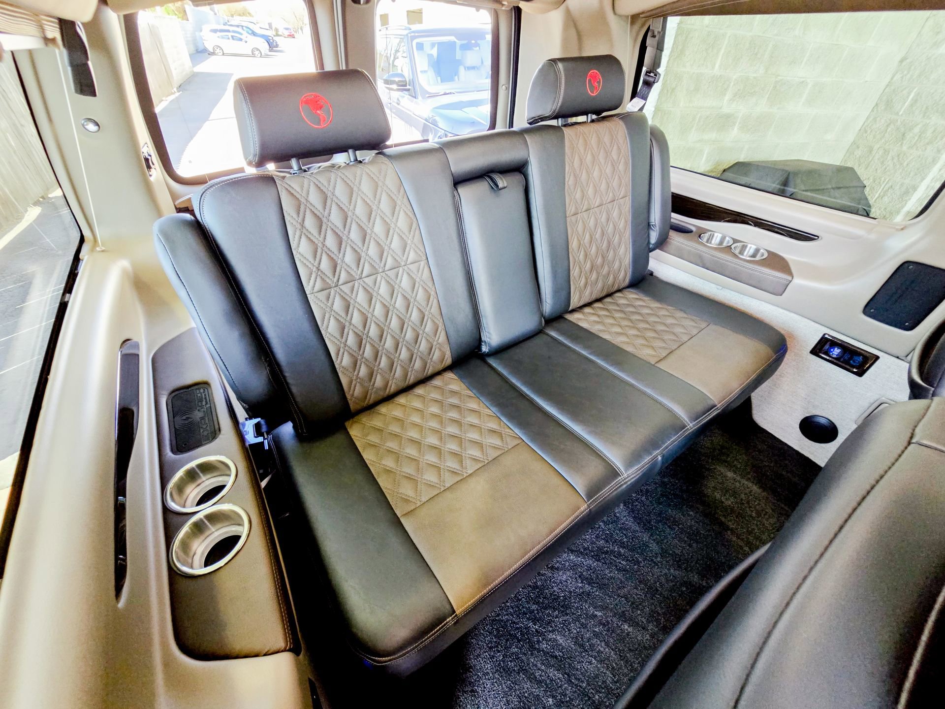 Used 2025 GMC Savana 2500 w/ Driver Convenience Package image 35