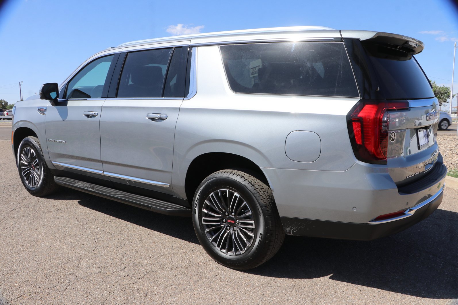 New 2026 GMC Yukon XL Elevation w/ Elevation Premium Package AWD/4WD image 5