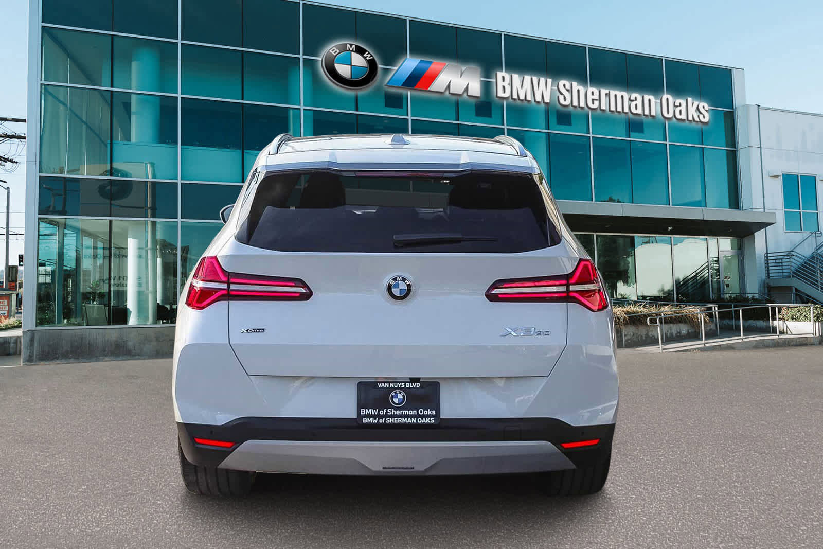 Used 2025 BMW X3 xDrive30i w/ Convenience Package image 5