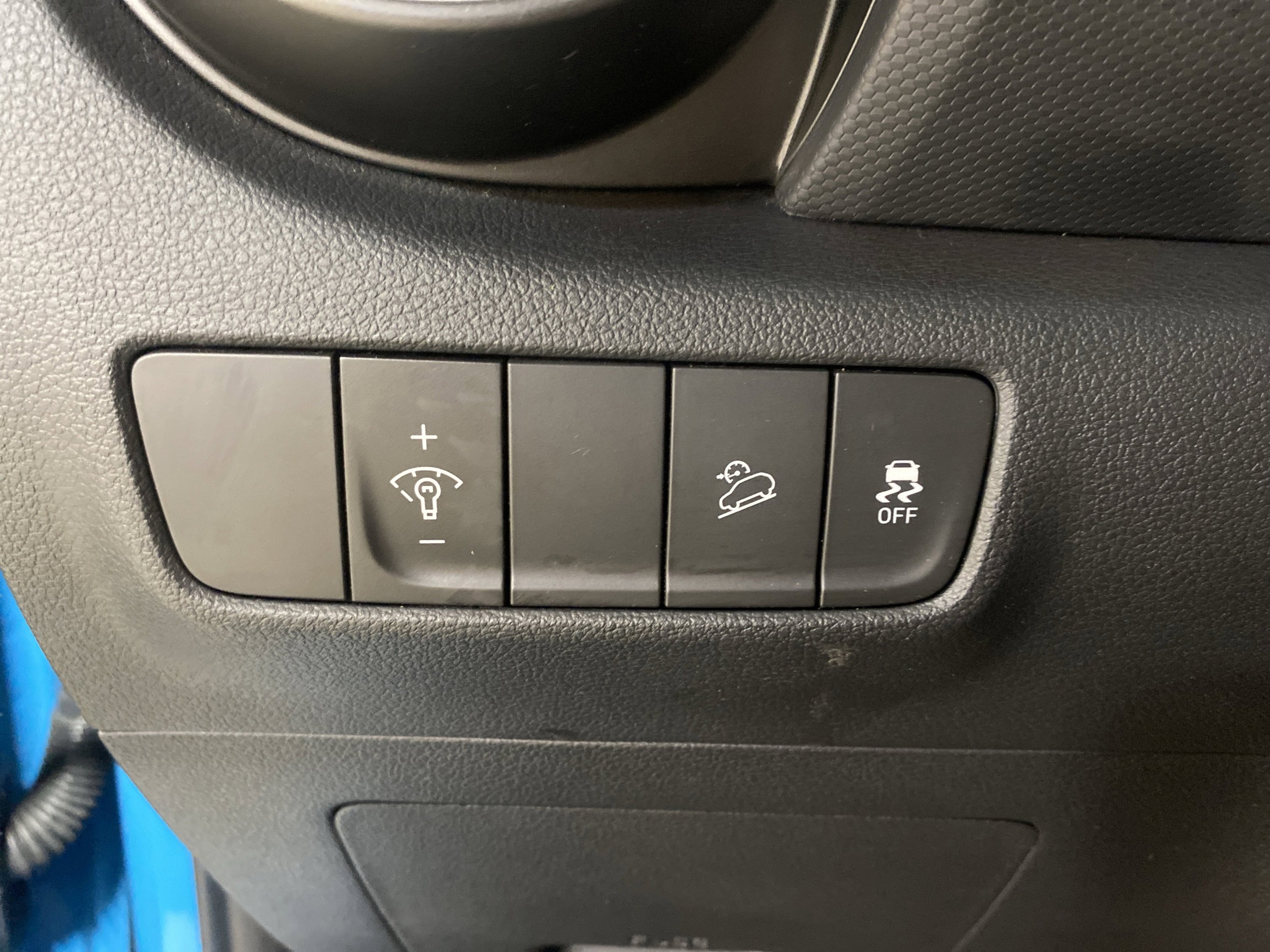 Used 2023 Hyundai Kona SEL image 20