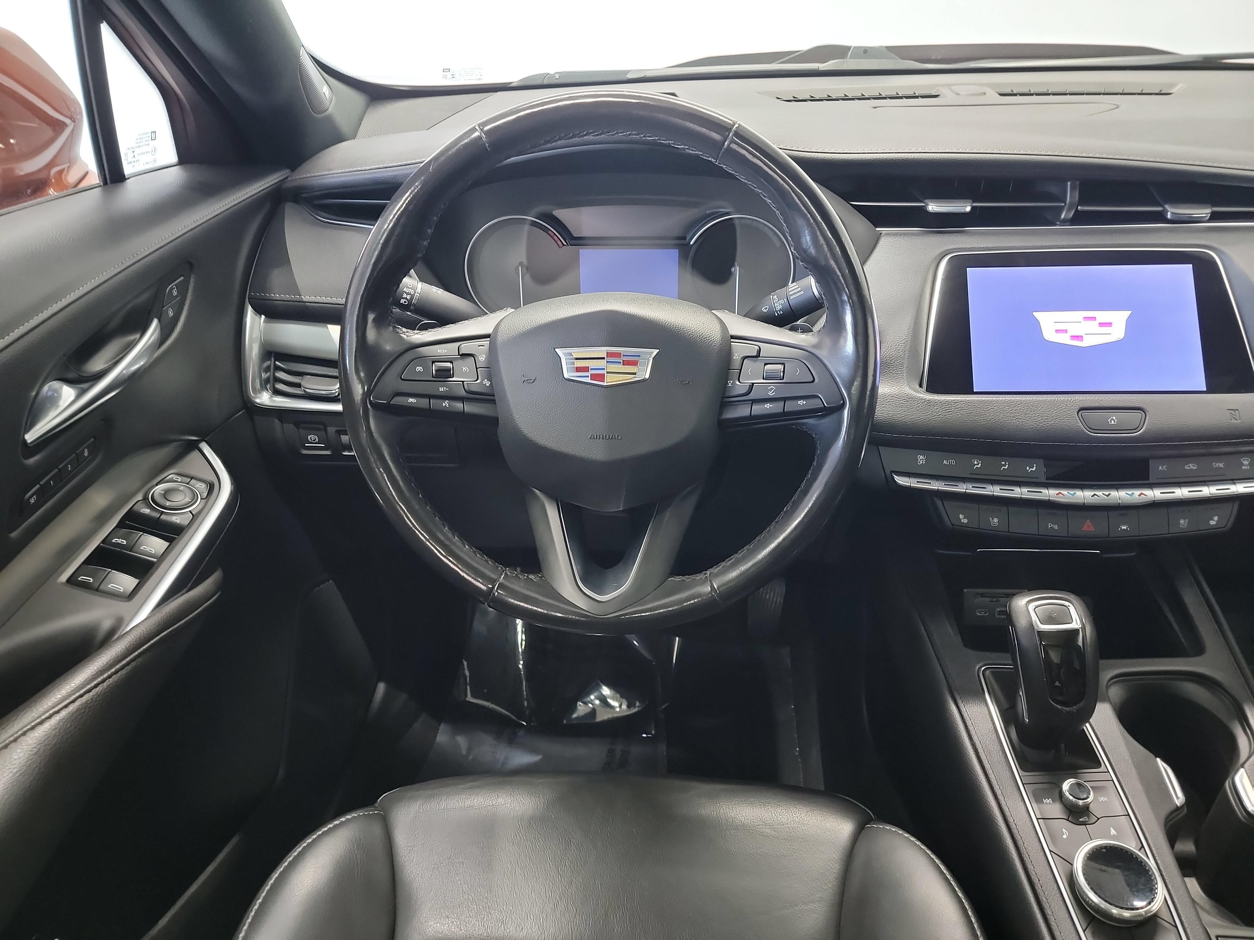Used 2019 Cadillac XT4 Premium Luxury AWD/4WD image 16