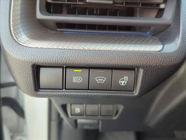 Used 2025 Toyota Prius XLE FWD image 10
