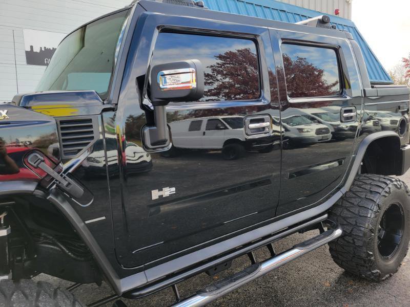 Used 2005 HUMMER H2 SUT w/ Preferred Equipment Group AWD/4WD image 13