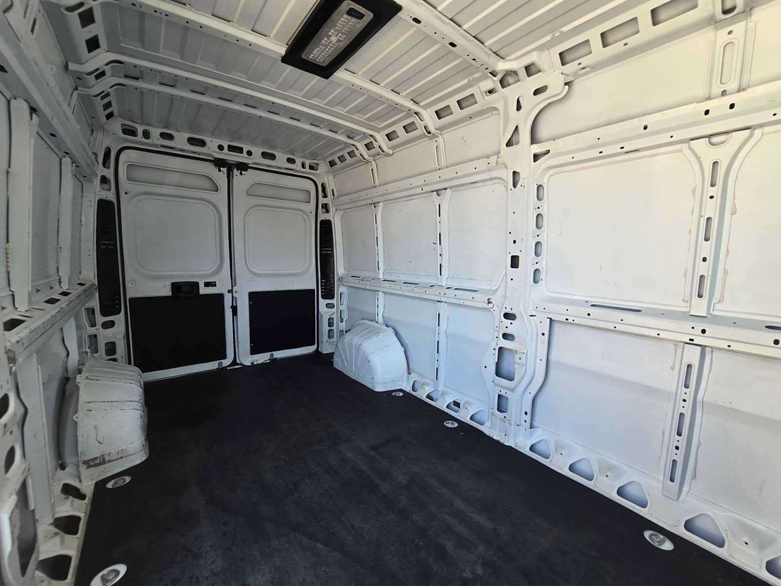 Used 2023 RAM ProMaster 2500 FWD image 14