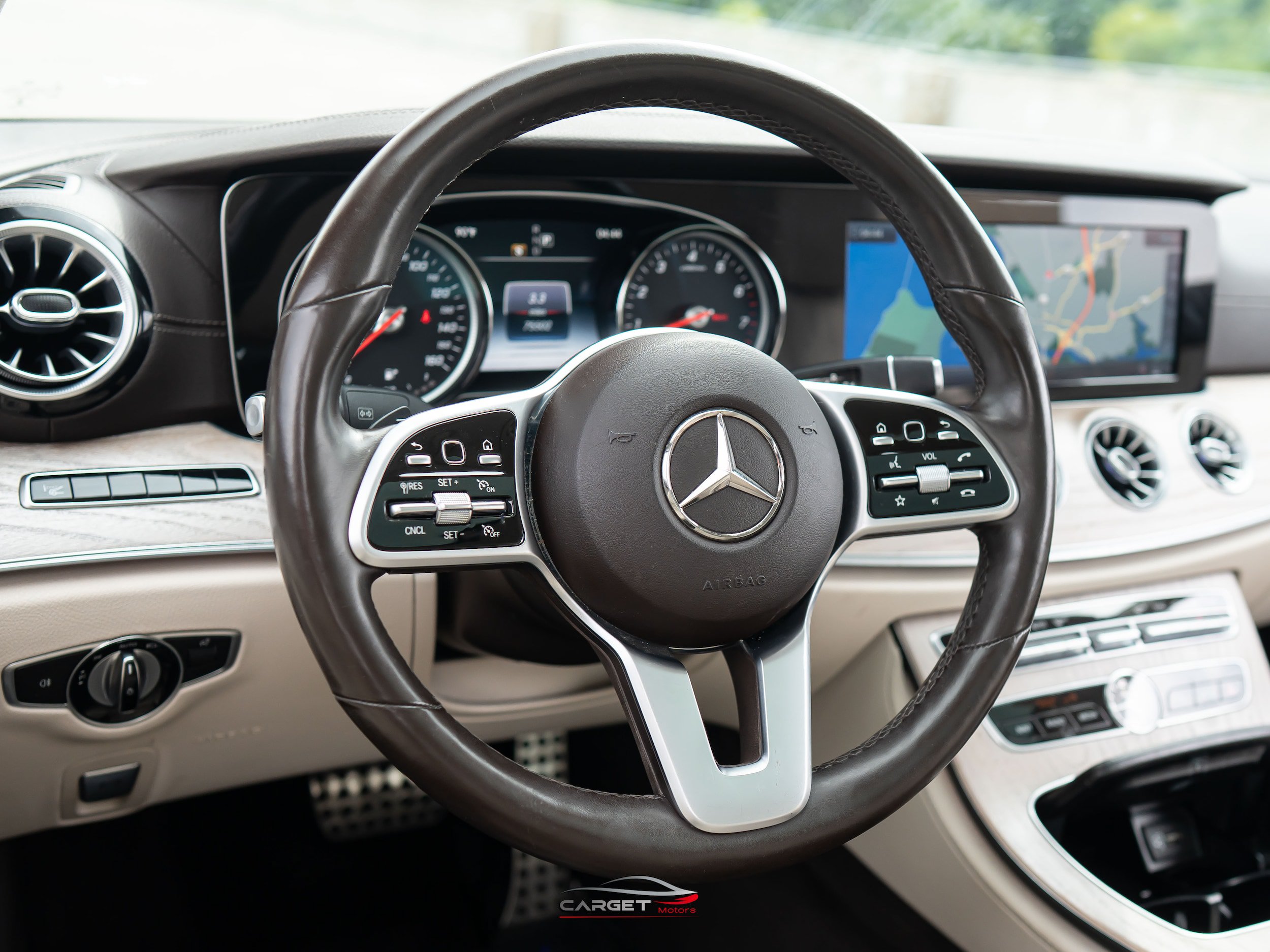 Used 2019 Mercedes-Benz E 450 4MATIC Coupe w/ AMG Line Package image 16