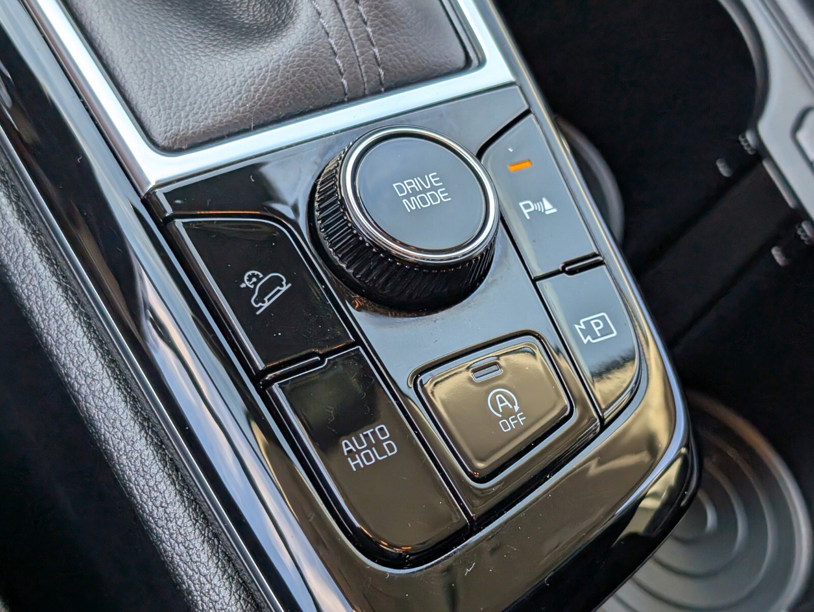 Used 2025 Kia Sportage EX image 28