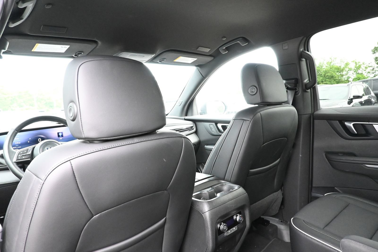 Used 2026 Buick Enclave Preferred FWD image 27