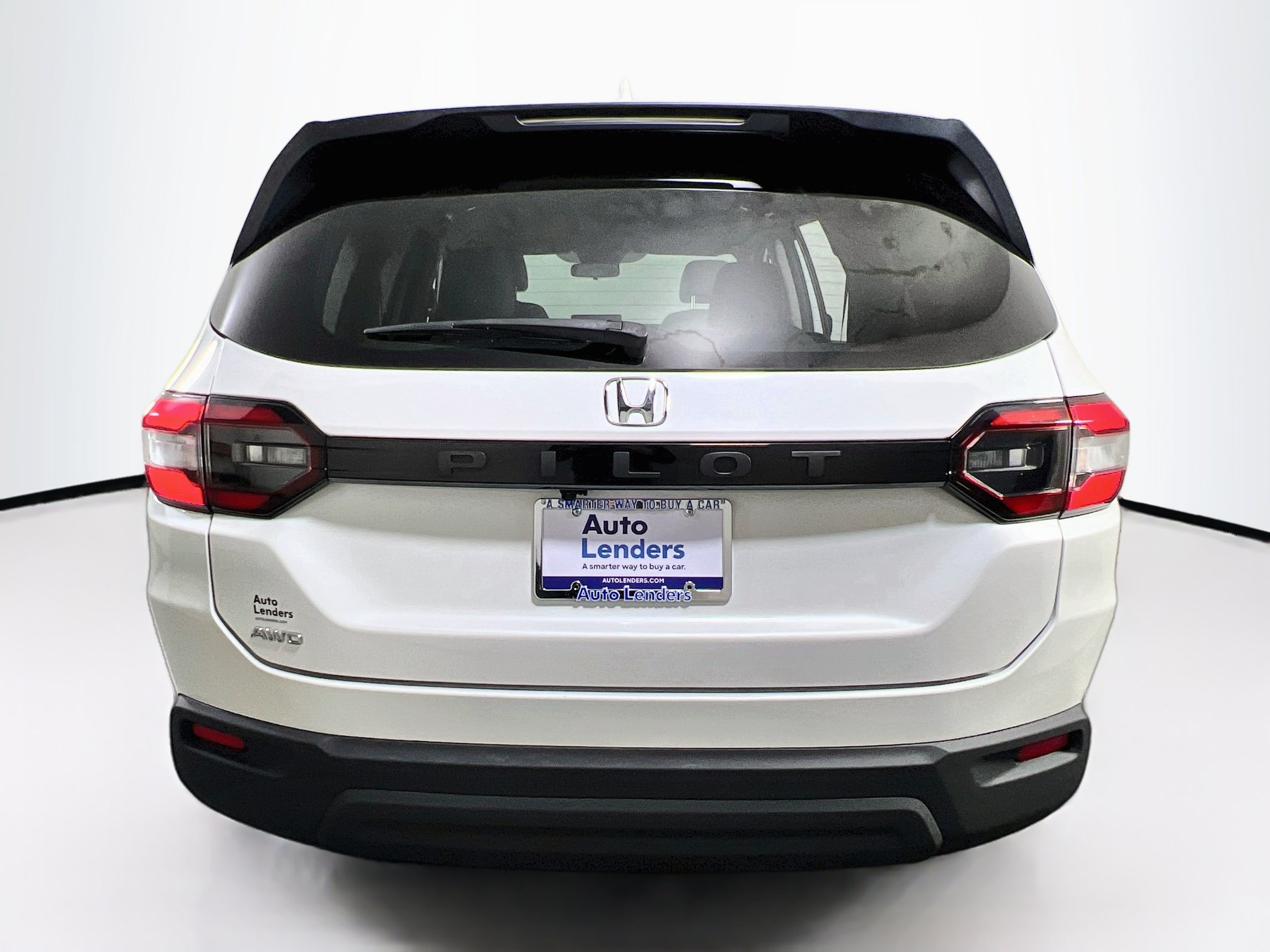 Used 2023 Honda Pilot LX image 6