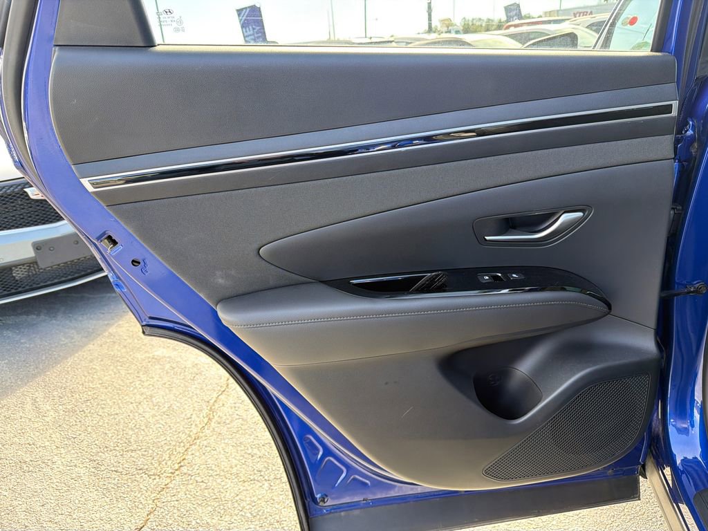 Used 2023 Hyundai Tucson Limited image 22