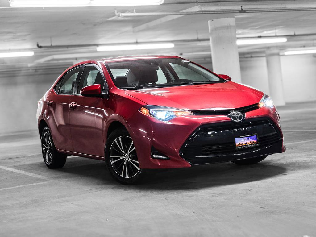 Used 2017 Toyota Corolla LE w/ LE Premium Package w/Moonroof FWD image 4