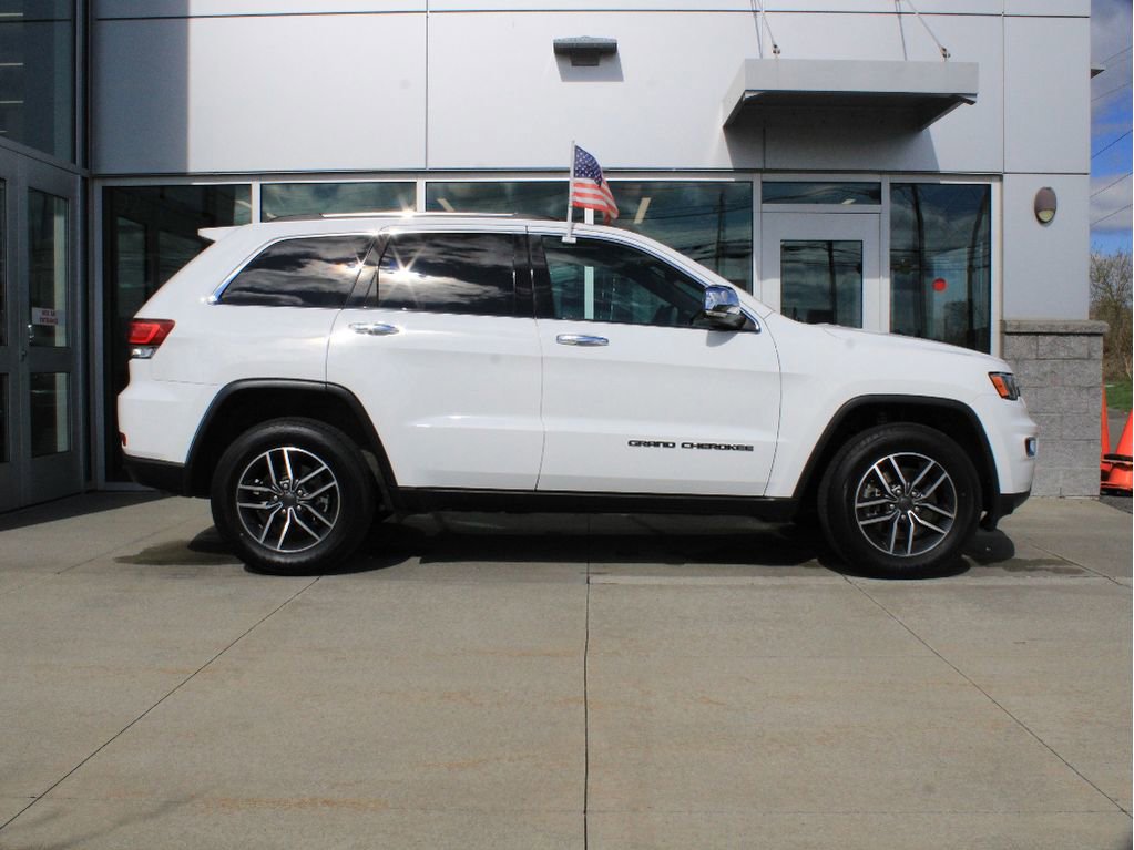 Certified 2021 Jeep Grand Cherokee Limited AWD/4WD image 4