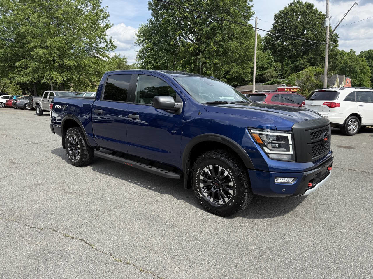 Used 2021 Nissan Titan PRO-4X w/ Pro-4x Utility Package AWD/4WD image 4