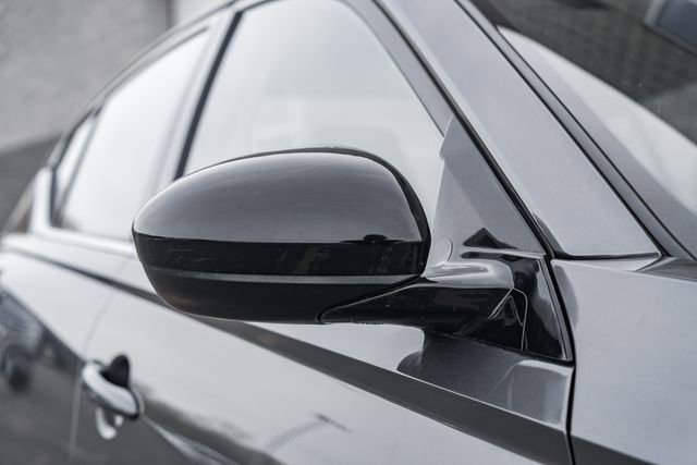 Used 2025 Nissan Altima 2.5 SR image 16