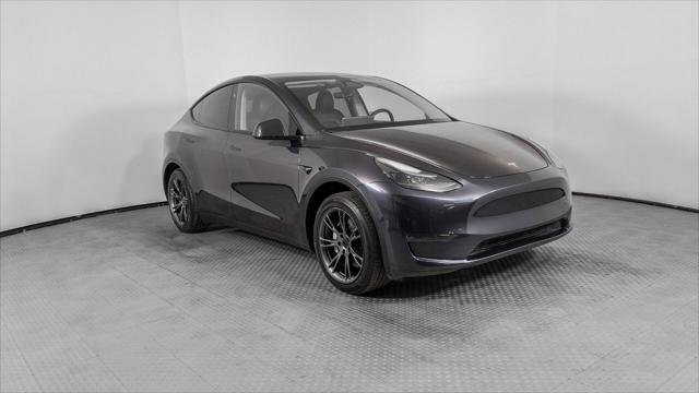 Used 2024 Tesla Model Y Long Range image 9
