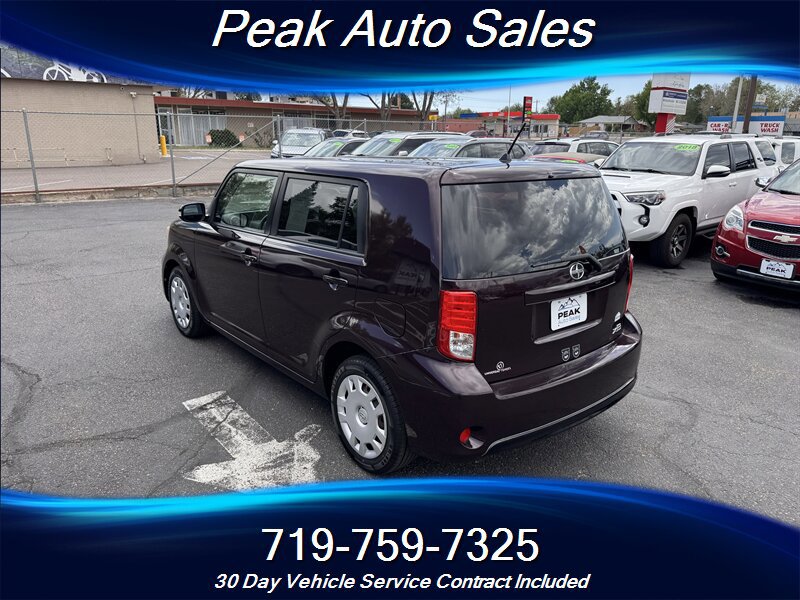 Used 2015 Scion xB FWD image 5