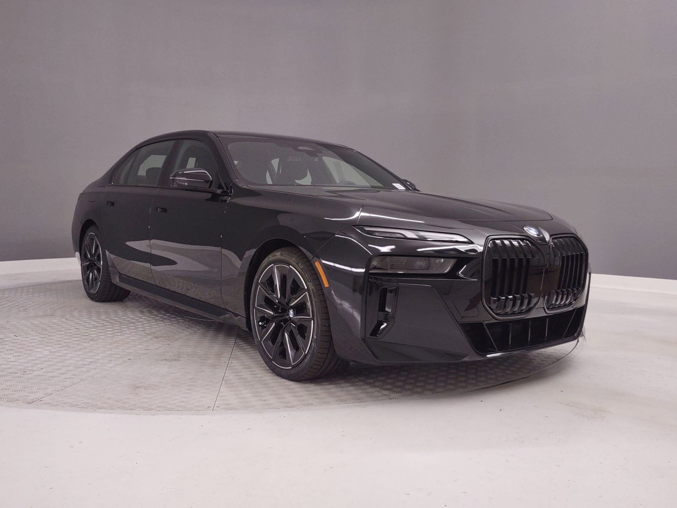 New 2026 BMW 740i w/ Premium Package image 5