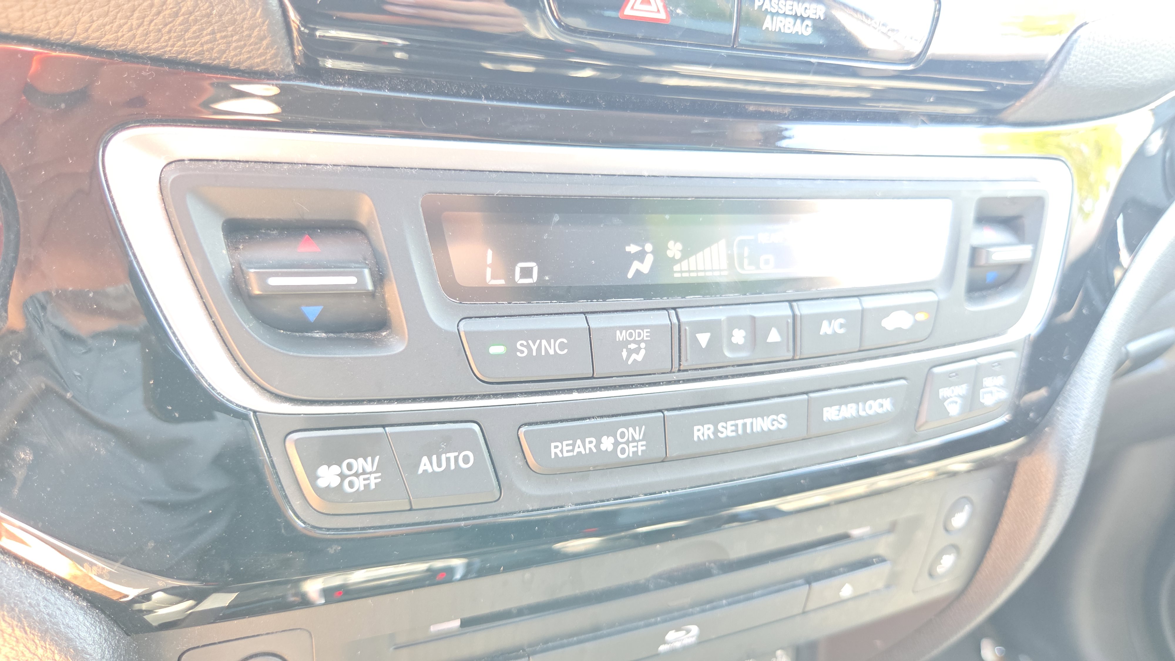 Certified 2018 Honda Pilot Elite image 22