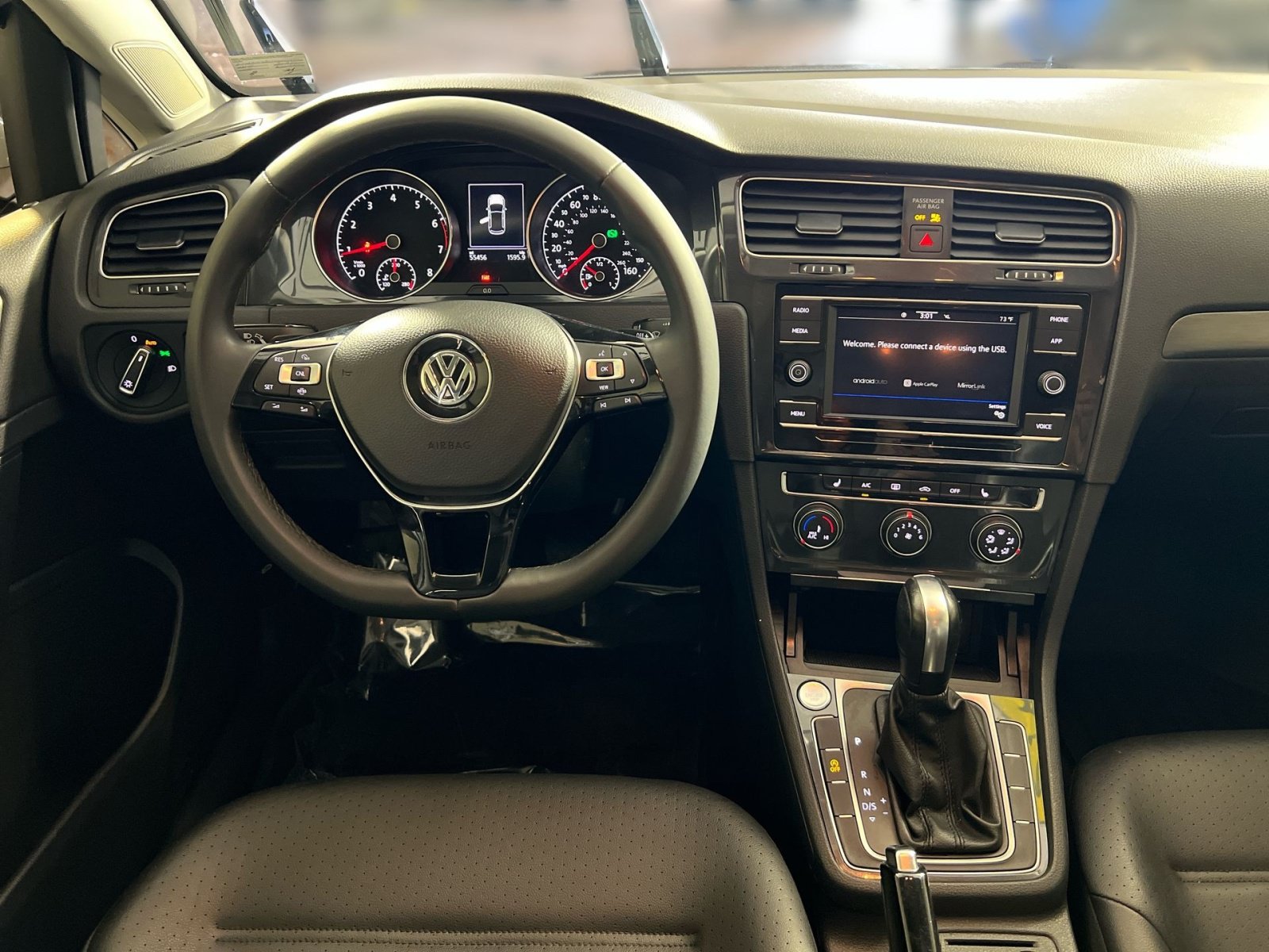 Used 2021 Volkswagen Golf 4-Door FWD image 24