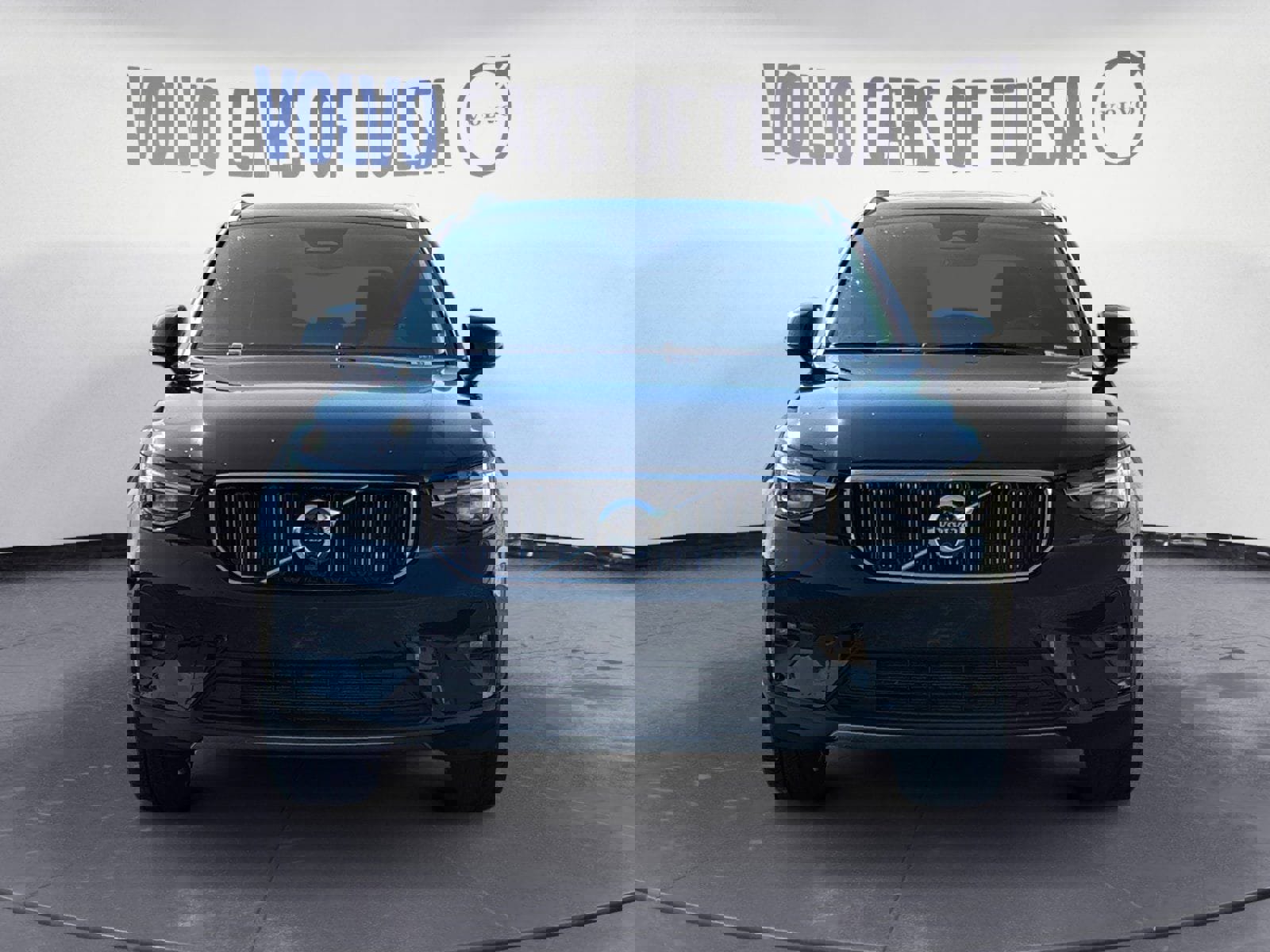 New 2025 Volvo XC40 B5 Plus w/ Protection Package Premier image 8