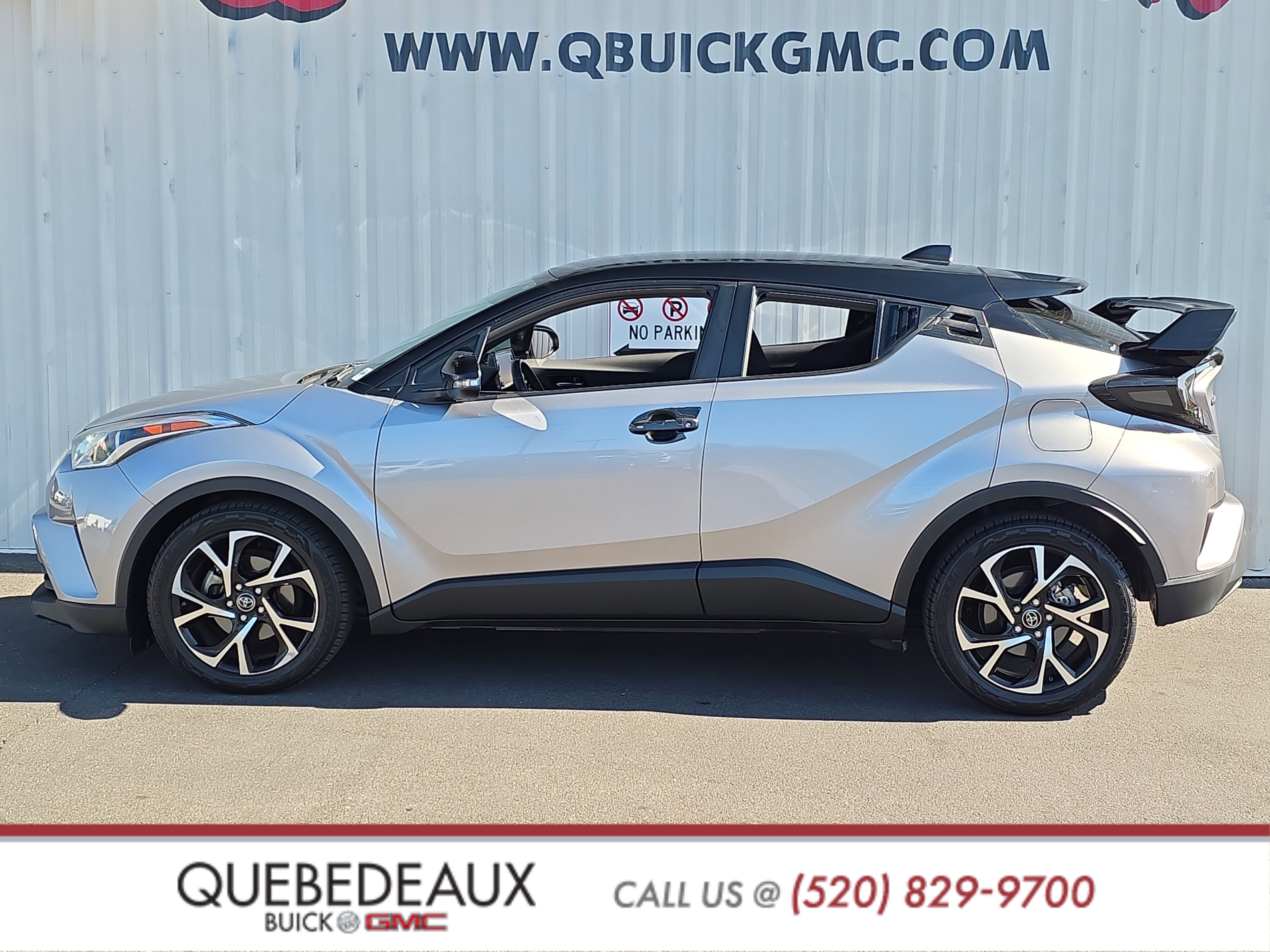 Used 2019 Toyota C-HR XLE FWD image 4