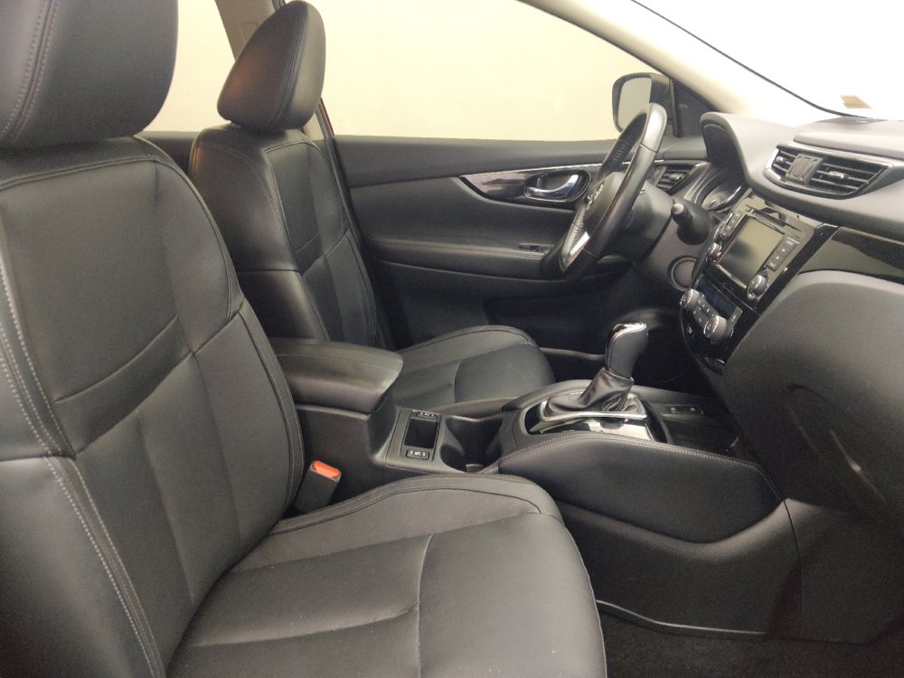 Used 2019 Nissan Rogue Sport SL FWD image 21